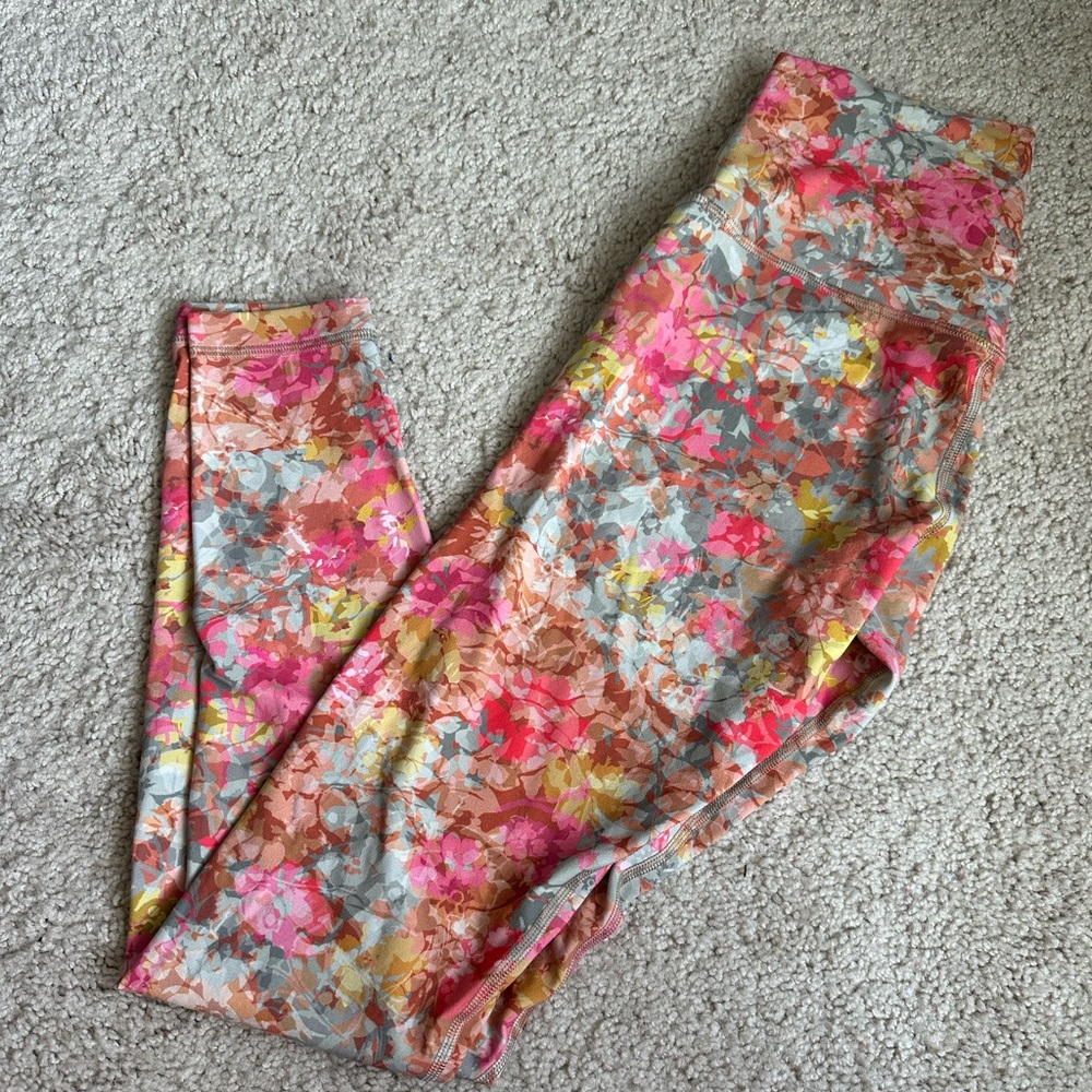 LuluLemon leggings size 6